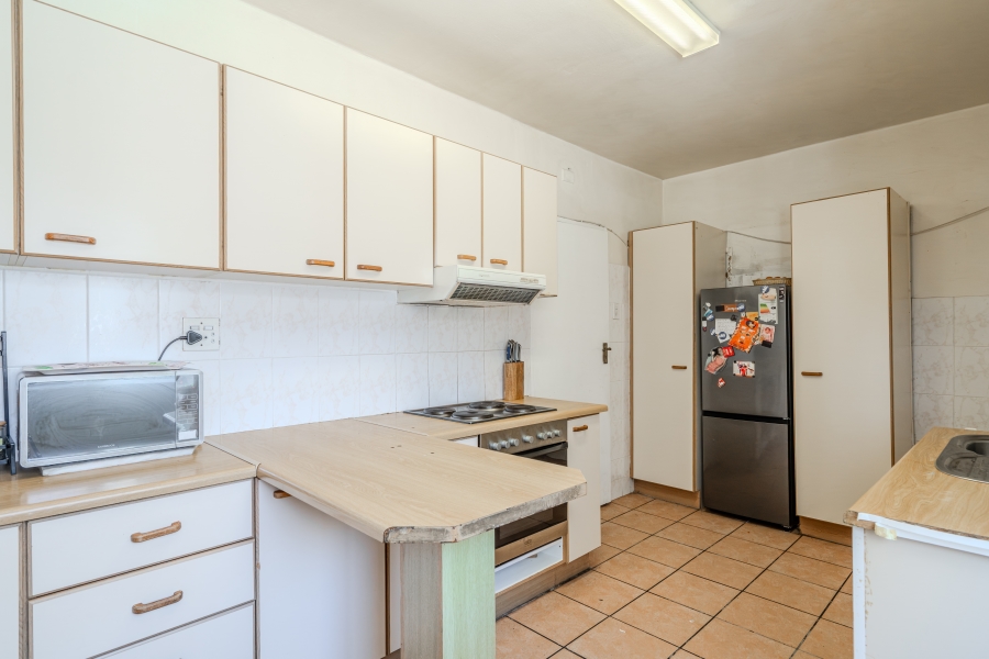 3 Bedroom Property for Sale in Three Anchor Bay Western Cape